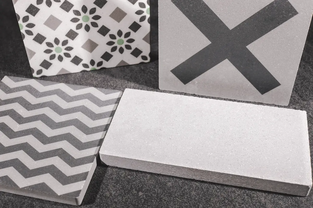 Bathroom, kitchen and living room tiles in white and grey colours