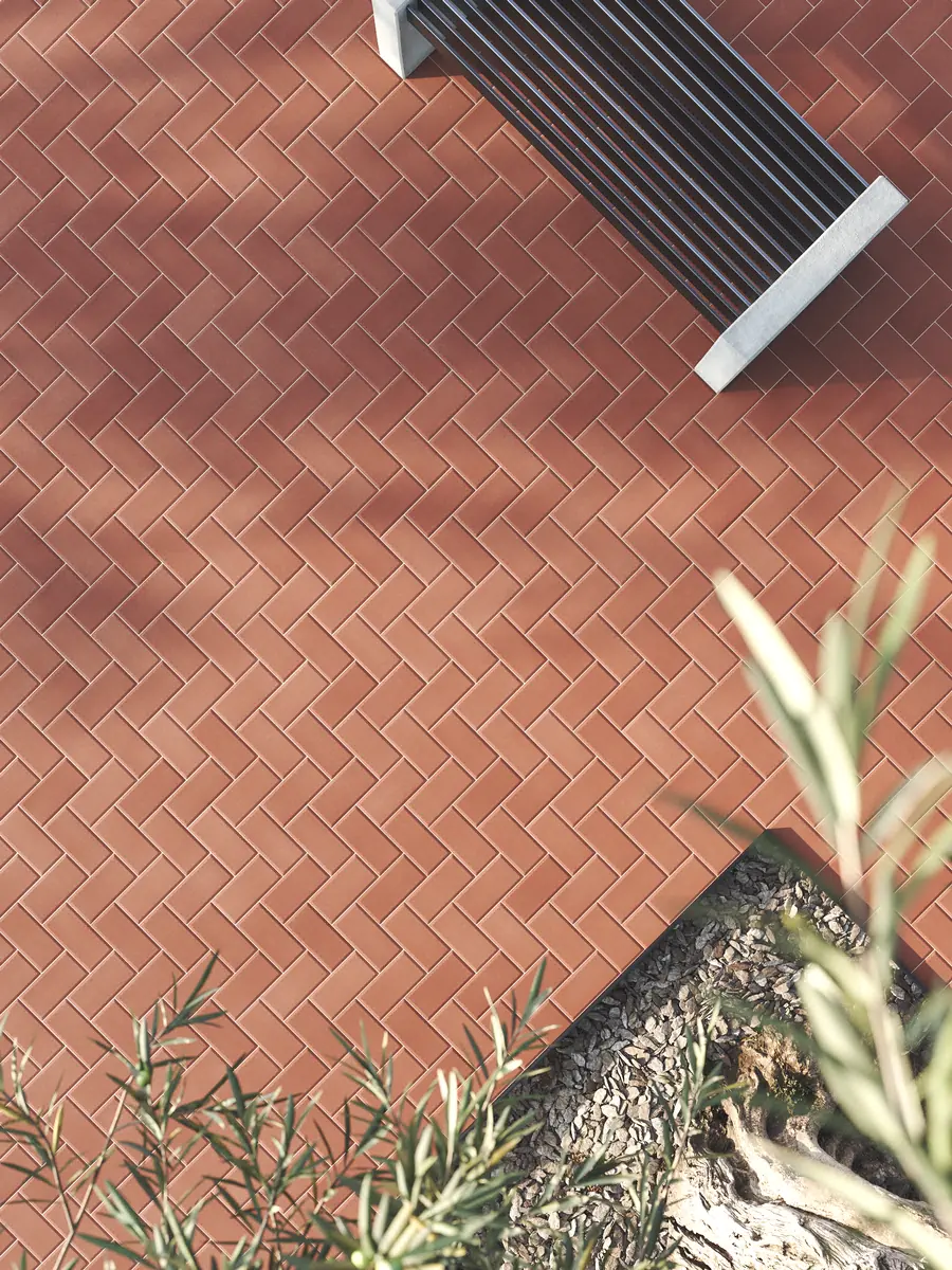 Red outdoor tiles Garden patio made with 10x20 cm paving stones of low thickness