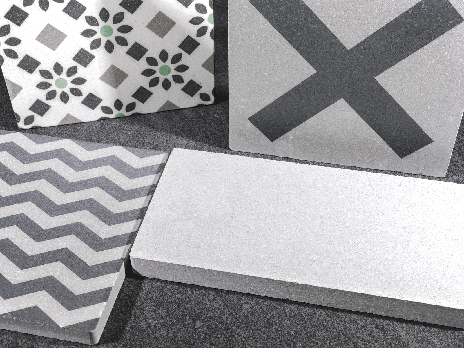 Dgeum | Natural Material Tiles Display of various design floor and wall tiles made with natural materials